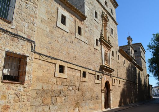 Convento de Trinitarias Recoletas, exterior