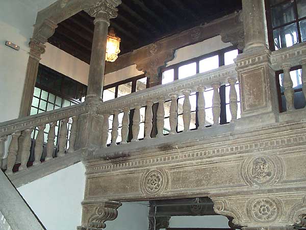 Palacio de Malpica, escalera