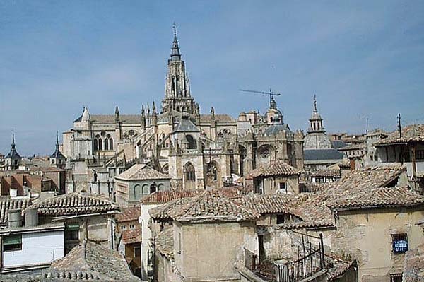 Vista de Toledo, desde  Escuela Abdón de Paz (a)