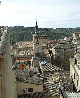 Vista de Toledo, desde  Escuela Abdón de Paz (c)