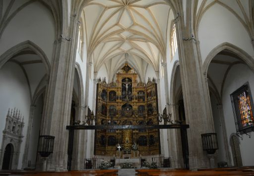 Iglesia Colegiata, interior