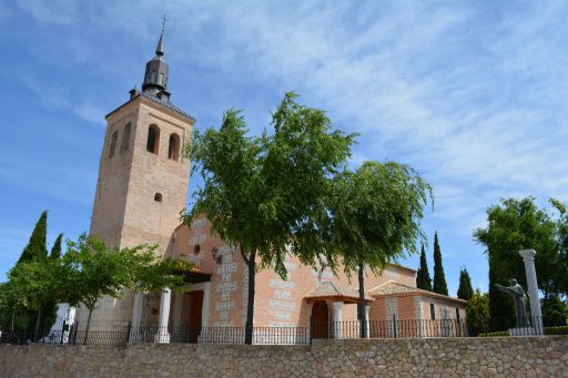 Iglesia parroquial de San Juan Bautista, Exterior