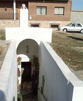 Silo Cipriana Arruyo Cellada, entrada