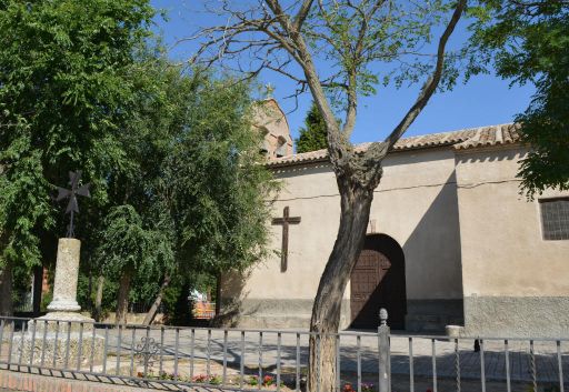 Iglesia parroquial de Nuestra Señora de la Redonda, lateral