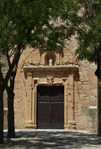 Iglesia parroquial de Santiago Apóstol, puerta