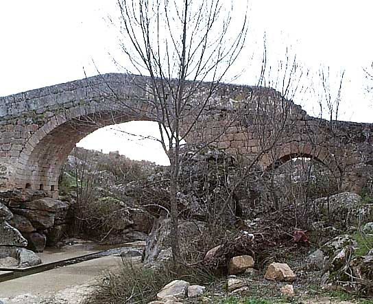 Puente romano (b)