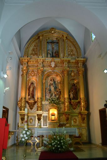 Iglesia parroquial de Nuestra Señora de la Asunción, altar