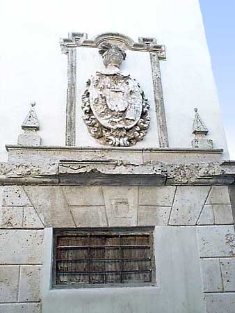 Blasón de casa señorial