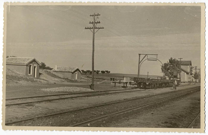 Almonacid. Estación de ferrocarril (P-25)