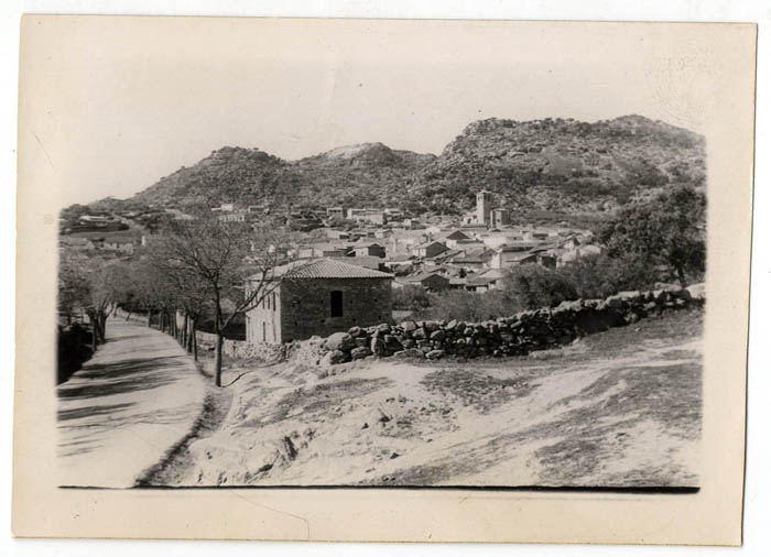 Castillo de Bayuela. Vista panorámica. 1958 (P-114)