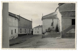 Cazalegas. Calle de la Iglesia. 1958 (P-124)