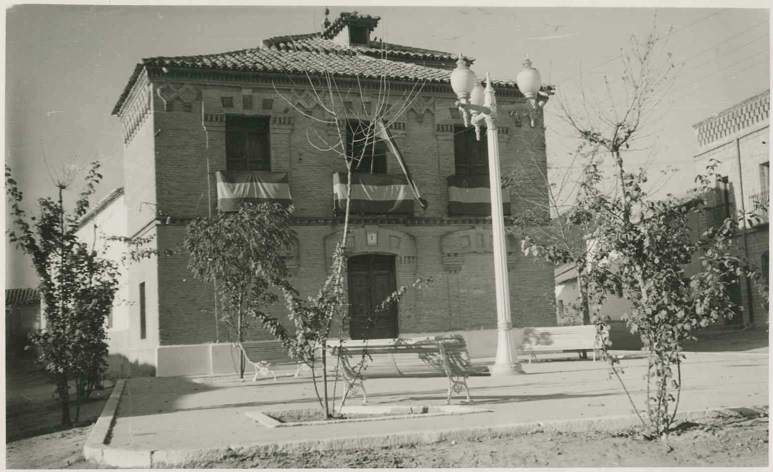 Camarenilla. Casa Ayuntamiento. 1958 (P-79)