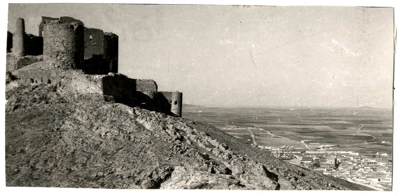 Consuegra. Vista panorámica desde el castillo. 1958 (P-145)