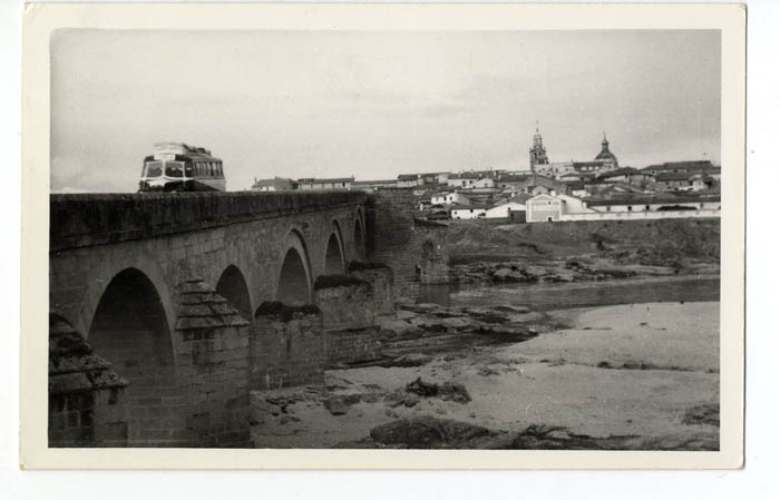 El Puente del Arzobispo. Vista del puente.1965 (P-229)