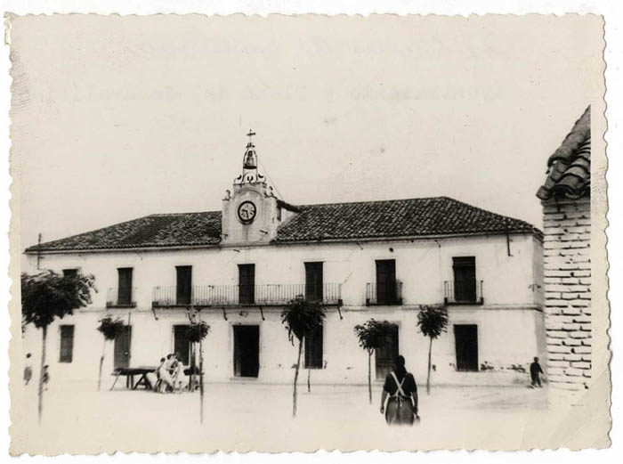 El Casar de Escalona. Casa Ayuntamiento. 1958 (P-265)