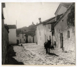 La Calzada de Oropesa. Calle Espoz y Mina. 1958 (P-68)