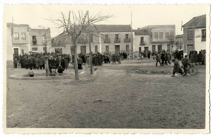 La Mata. Vista de la plaza. 1959 (P-354)