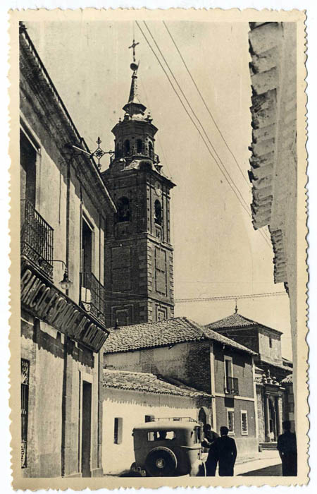 Los Navalmorales. Torre de la iglesia. 1959 (P-456)