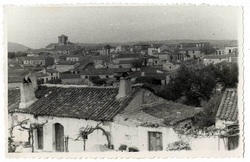 Montesclaros. Vista del caserío e iglesia. 1953 (P-553)