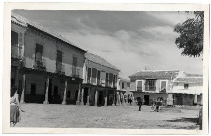 Orgaz. Plaza del Generalísimo. 1960 (P-677)