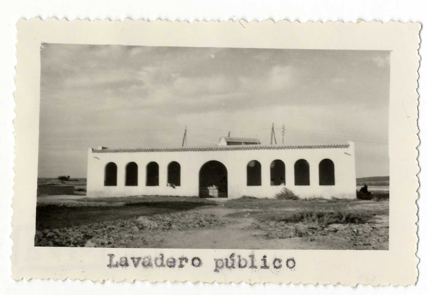 Numancia de la Sagra. Lavadero público. 1959 (P-609)