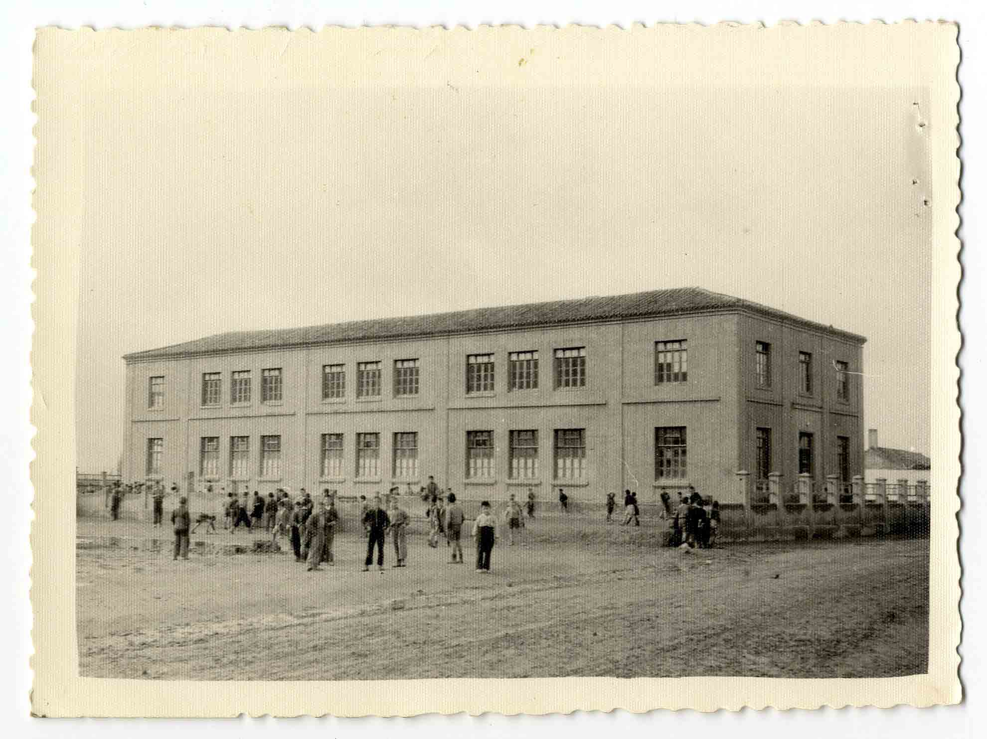 Villafranca de los Caballeros. Escuelas. 1960 (P-1461)