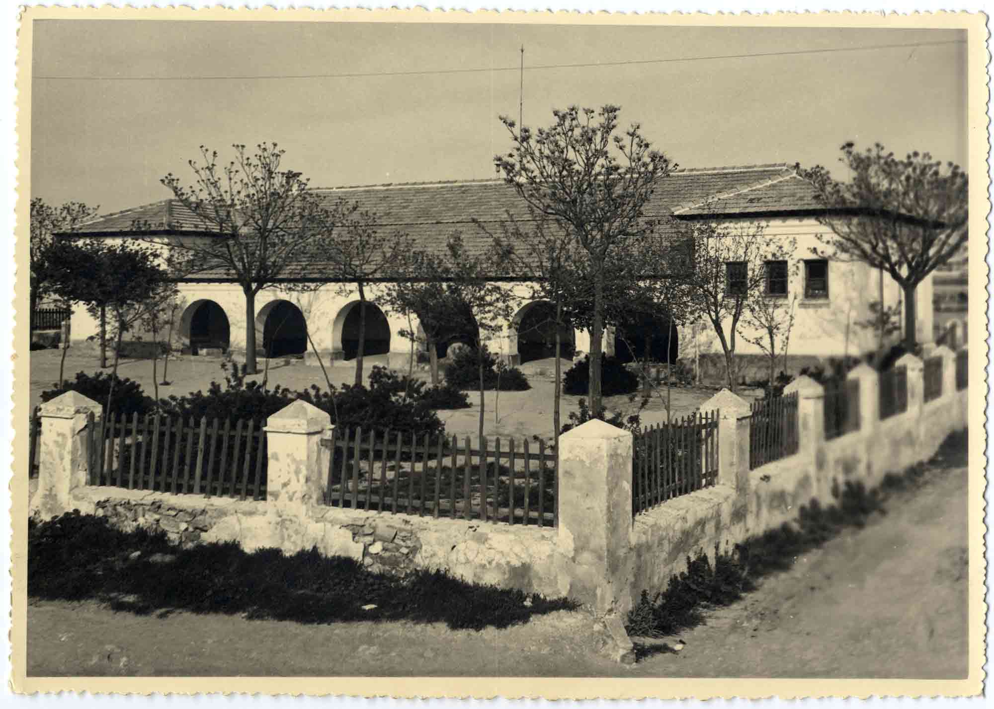 Villanueva de Bogas. Escuelas. 1960 (P-1517)