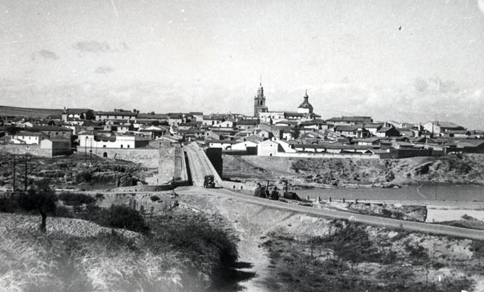 El Puente del Arzobispo. Panorámica general. 1965 (P-240)