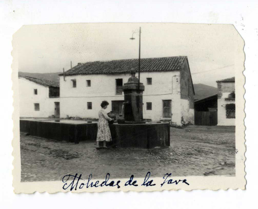 Mohedas de la Jara. Fuente y abrevadero. 1959 (P-530)