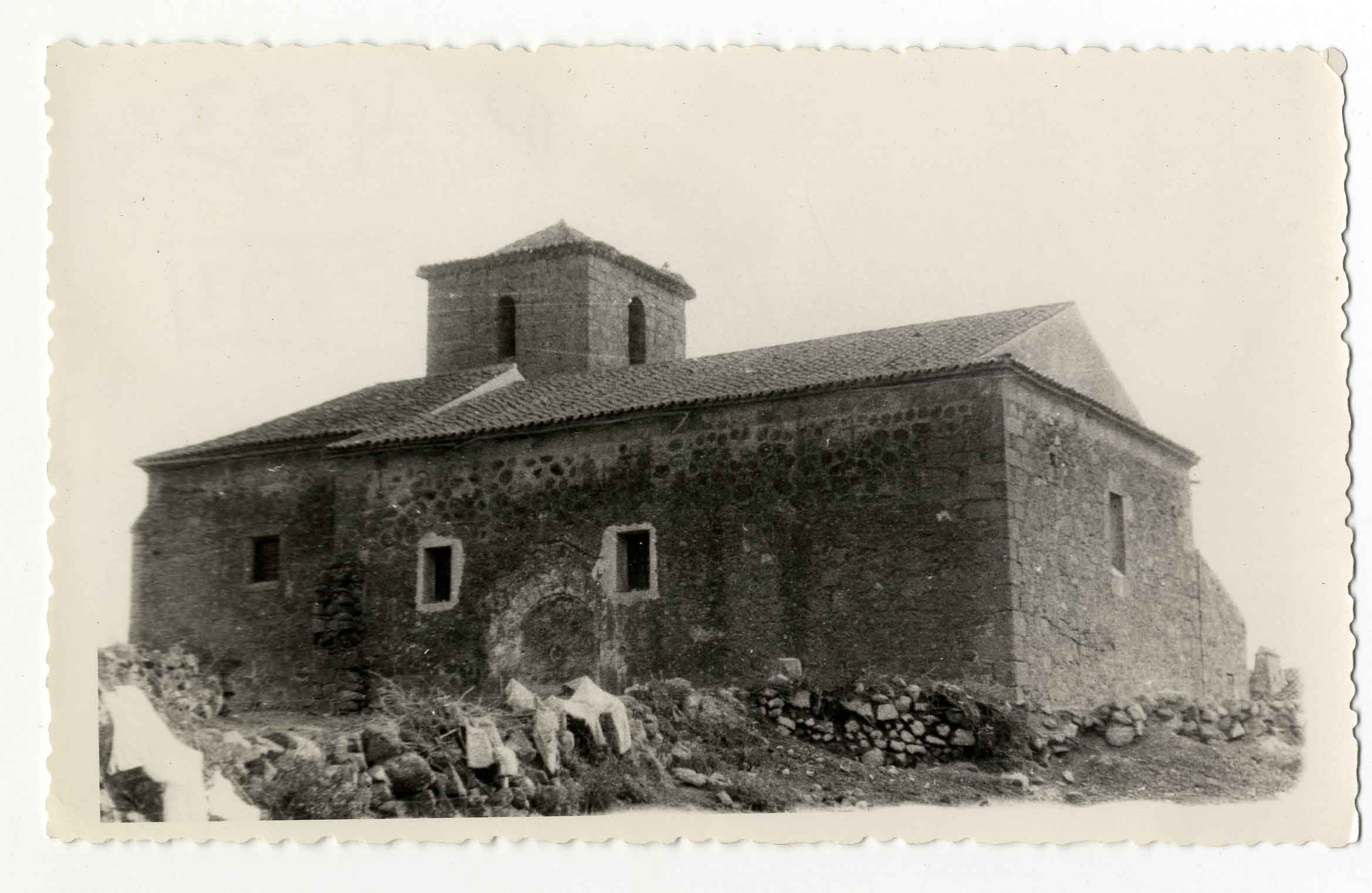 Montesclaros. Iglesia N. S. de los Remedios. 1959 (P-547)