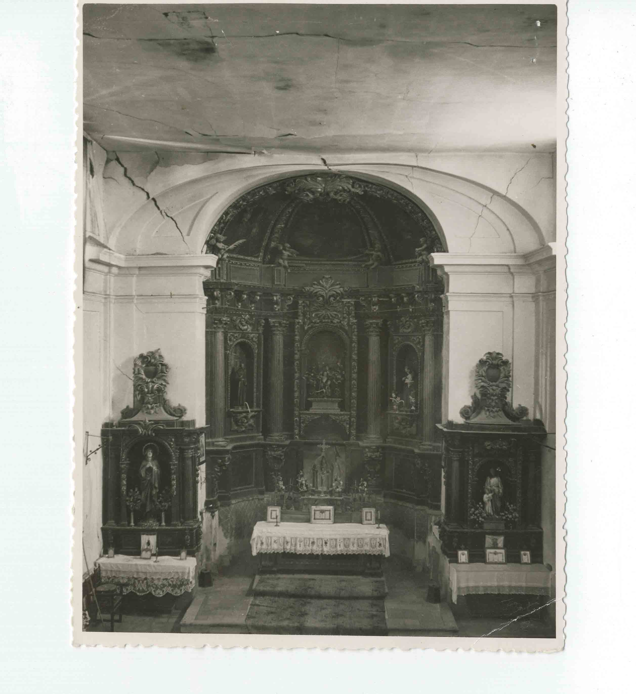 Ugena. Retablo de la iglesia. Hacia 1941 (P-1424)