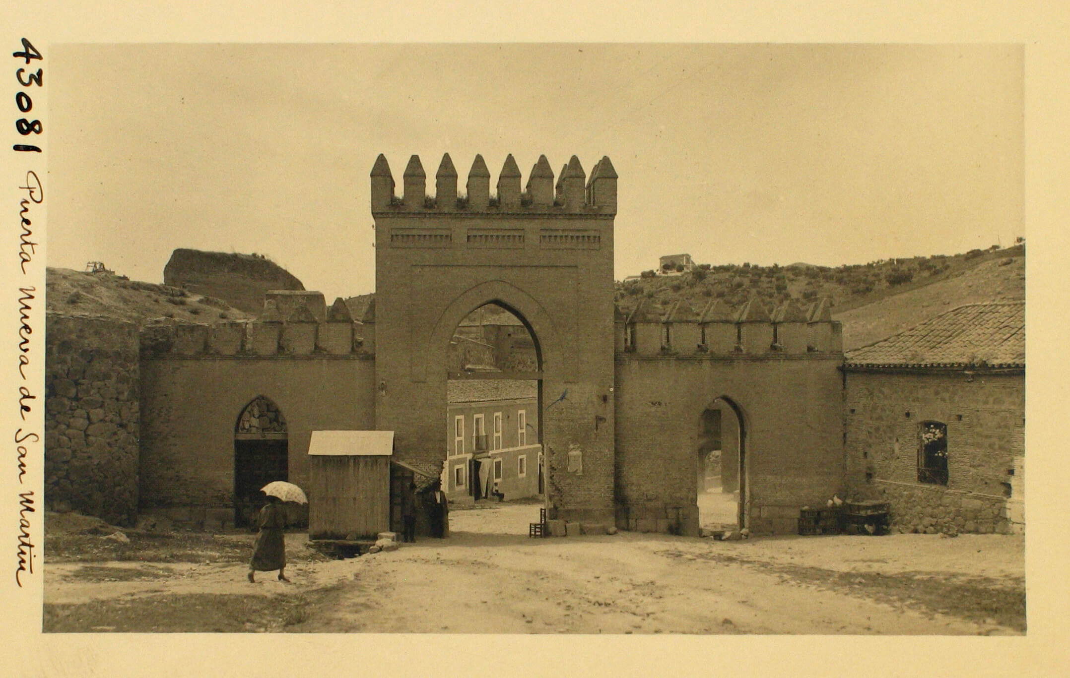 Toledo. Puerta de San Martín, 1929. Fondo Loty