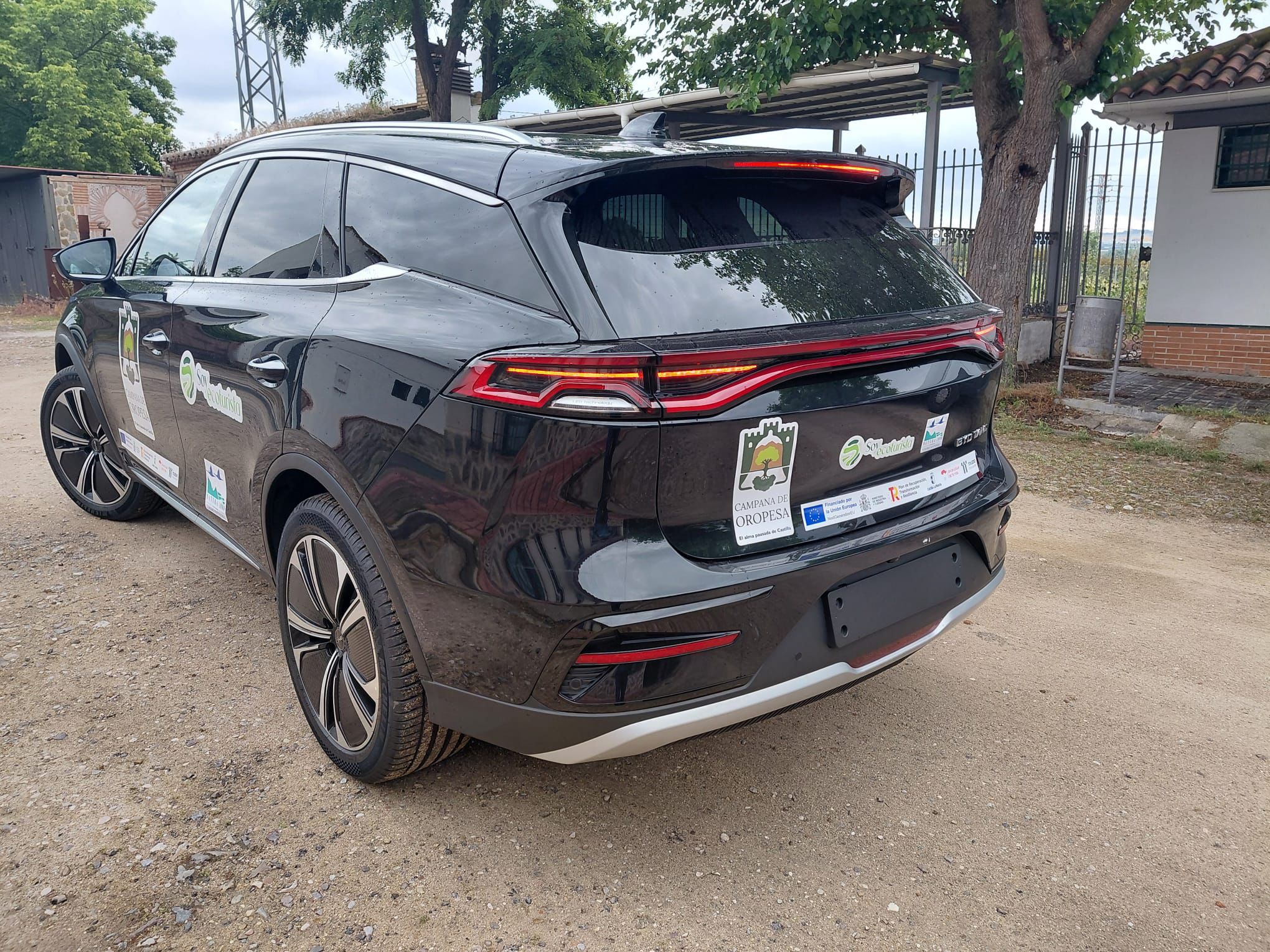 Vehículo eléctrico desarrollo rutas interpretativas