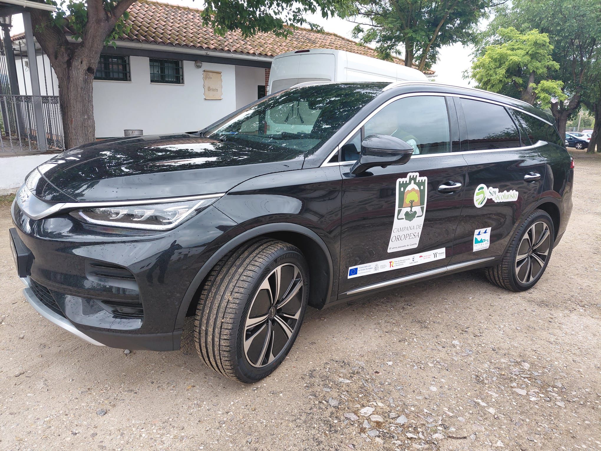 Vehículo eléctrico desarrollo rutas interpretativas
