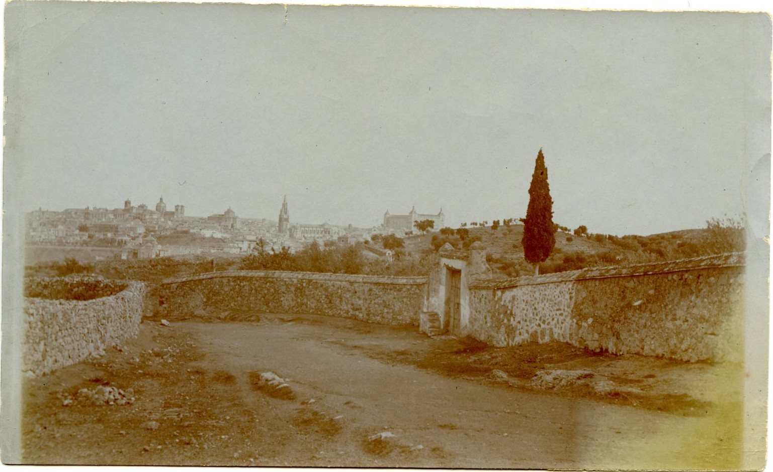 k.- Toledo desde el camino de la Ermita de La Bastida