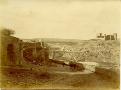 m.- Castillo de San Servando y Puente de Alcántara  