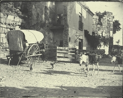 b.-Casa que ocultaba la Puerta de Alcántara. Antes de 1911