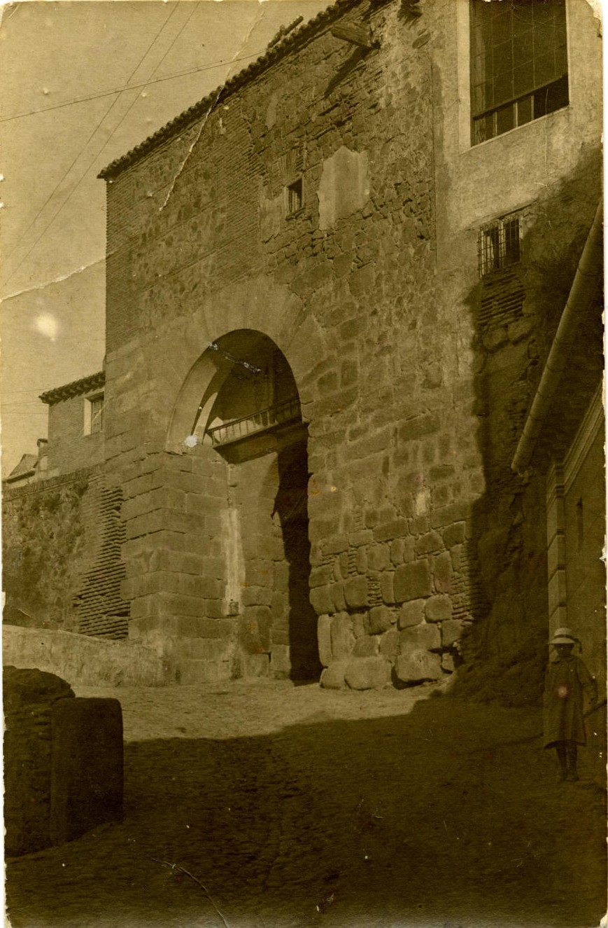 n.-Puerta del Valmardón