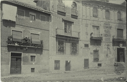 b.-Domicilios del pintor. Año 1935