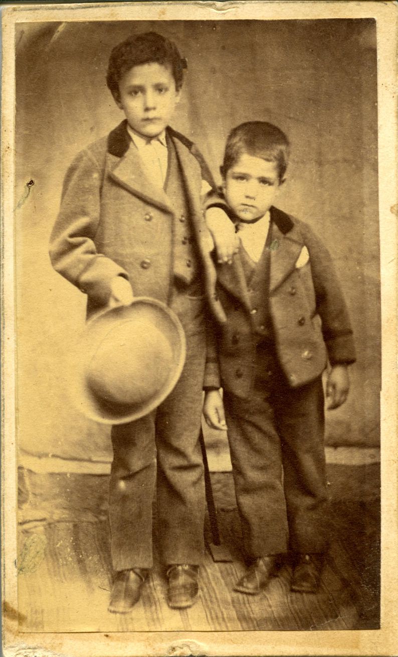 i.-José Joaquín y Marcelino, hermanos del pintor*