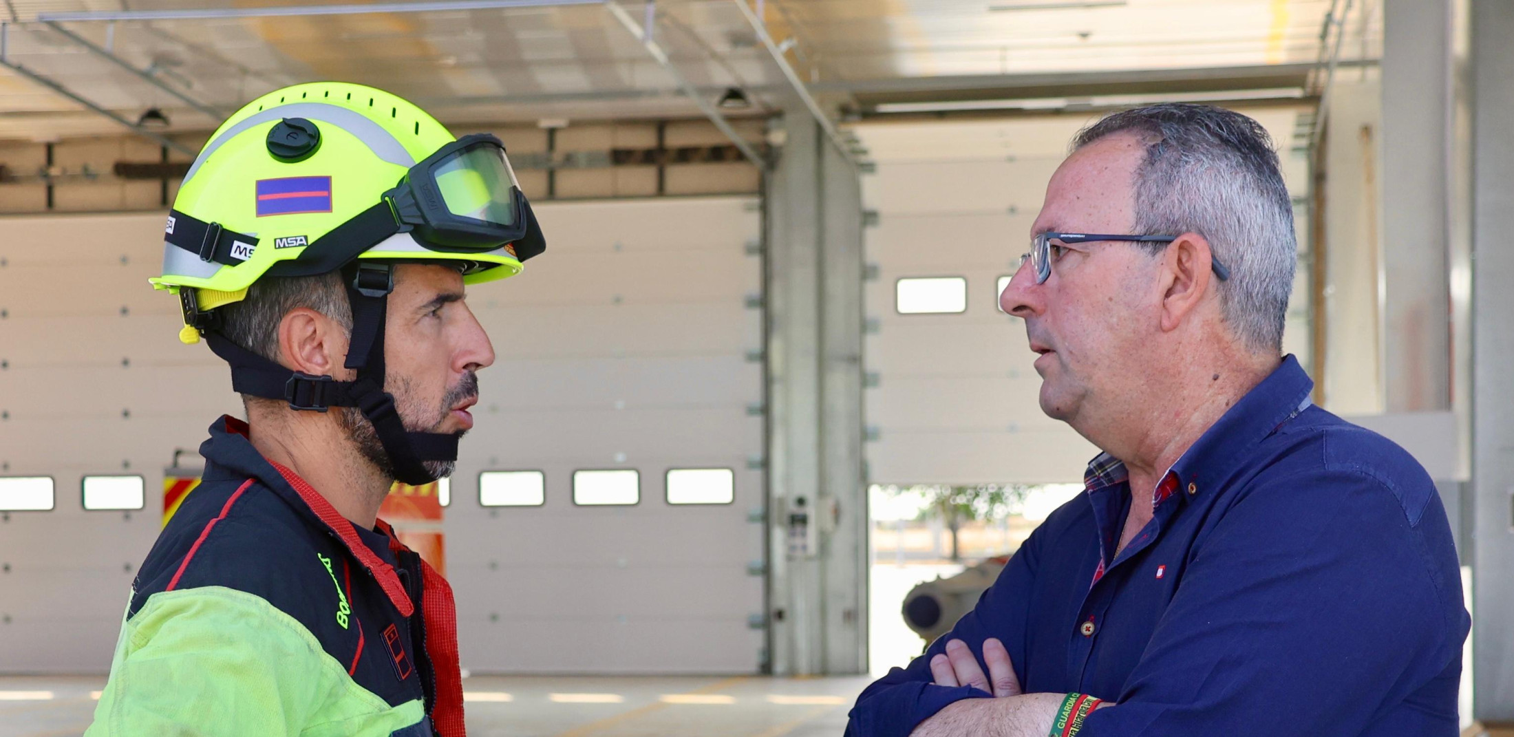 Juan Carlos Sánchez habla con un miembro del Consorcio