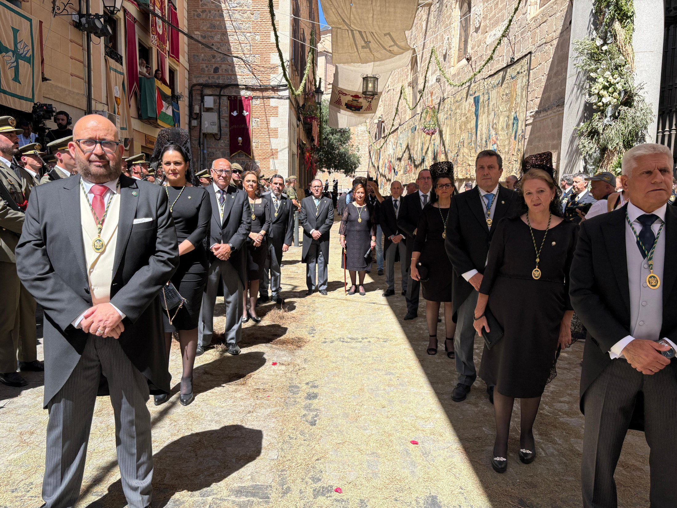 Foto del Equipo de Gobierno de la Diputación de Toledo en el Corpus Christi 2026
