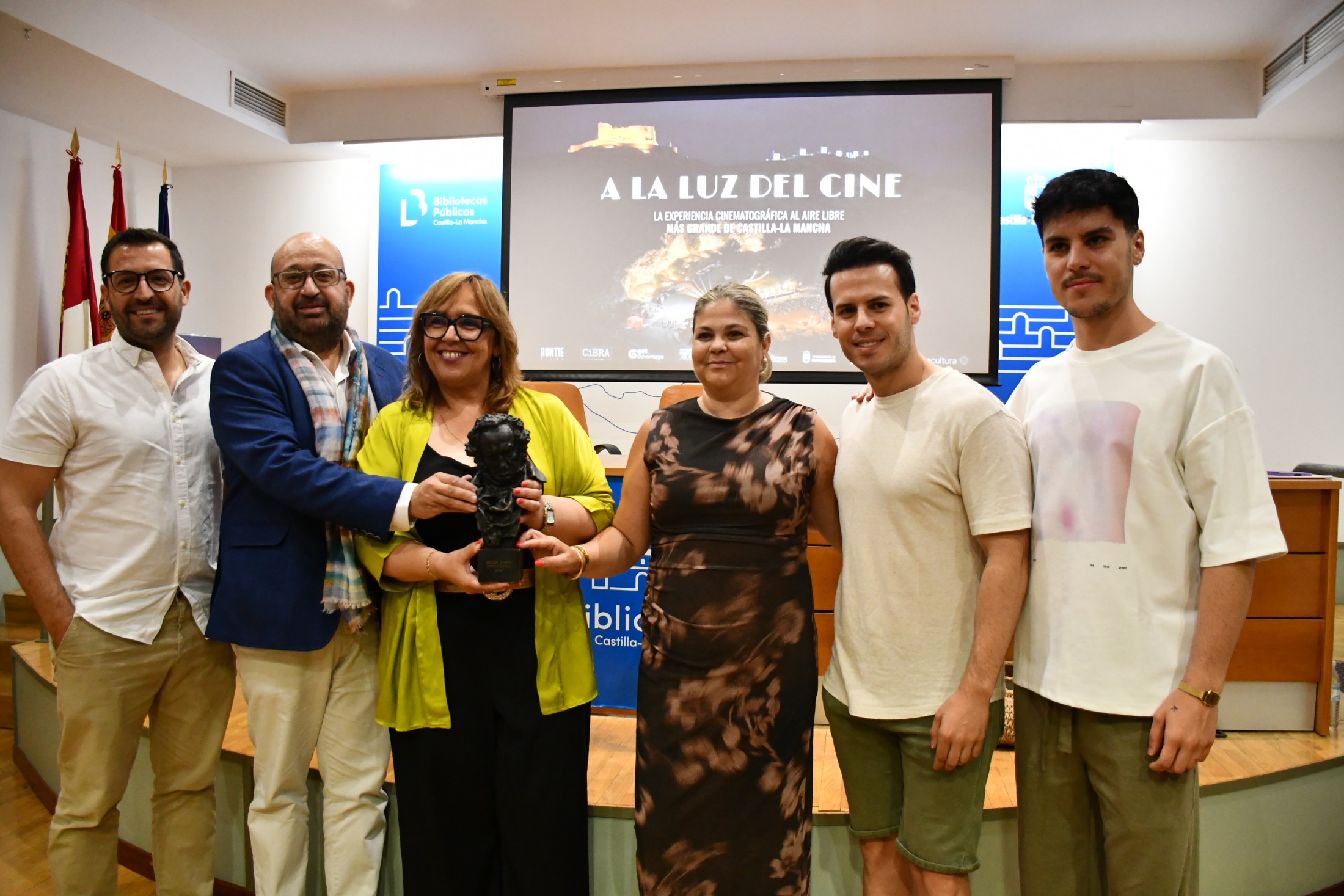 Presentación A la luz del cine