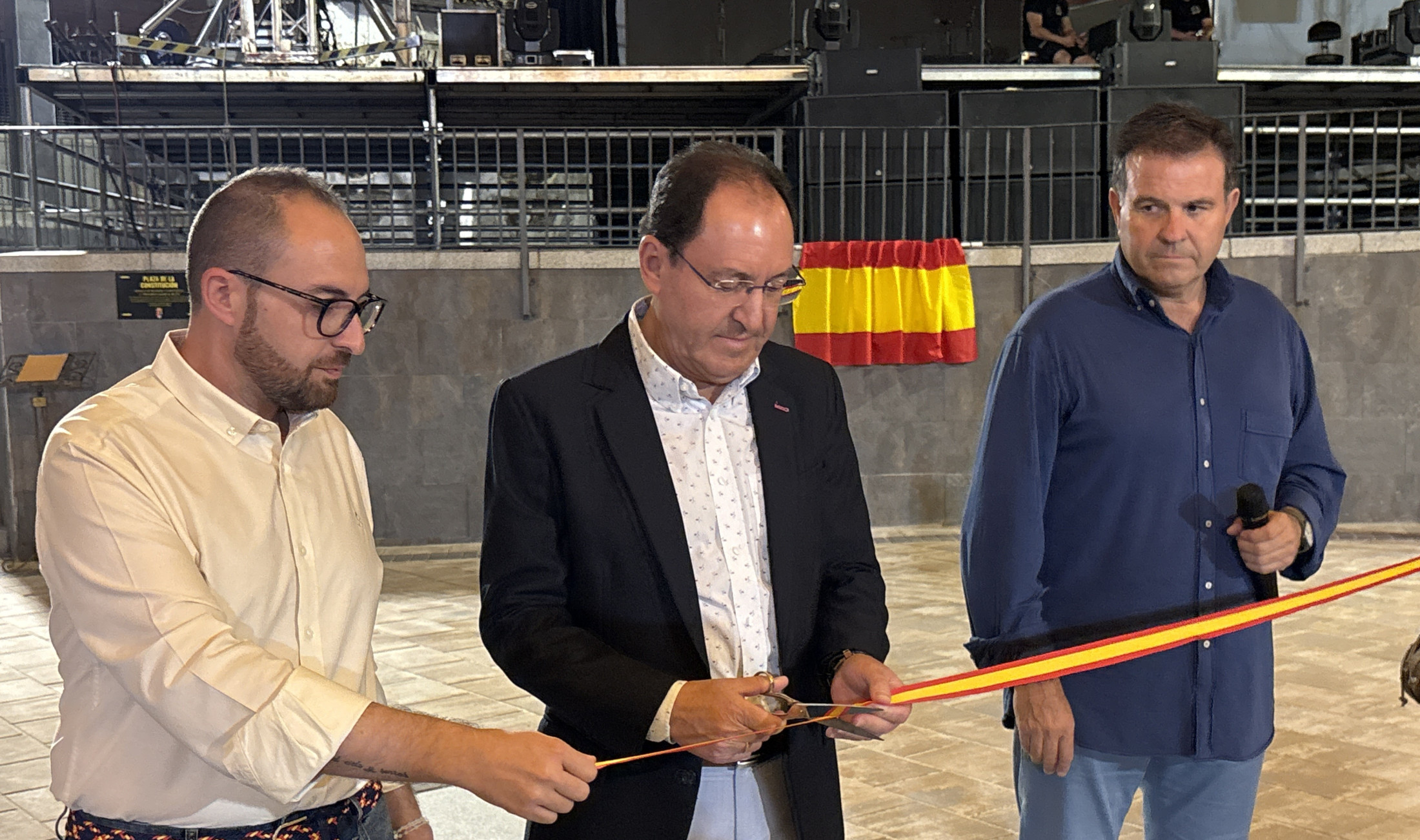 12092026 Guerrero y alcalde de Cobeja inauguran remodelación plaza