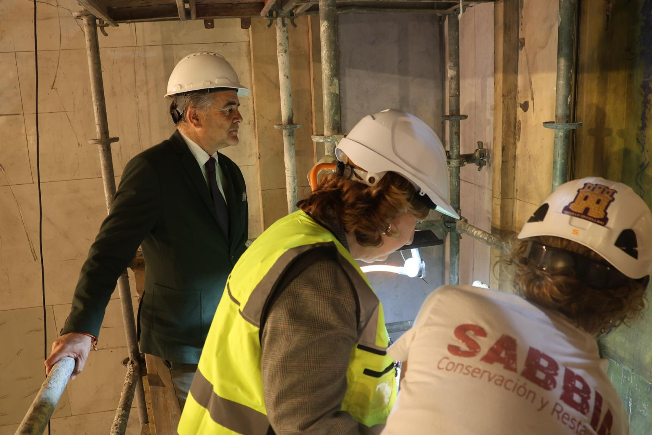 Cedillo visita el estado de las obras