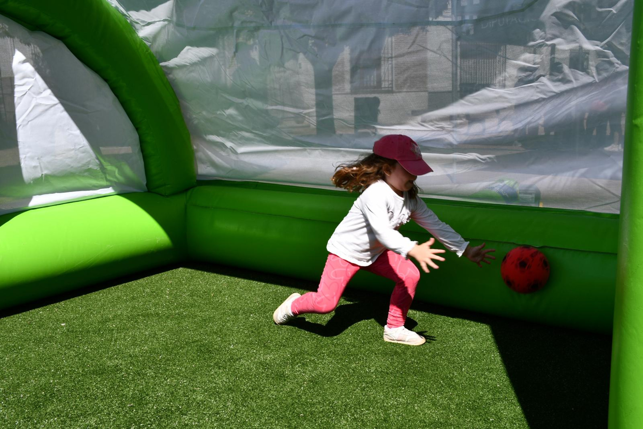Instalaciones deportivas portátiles en Turleque