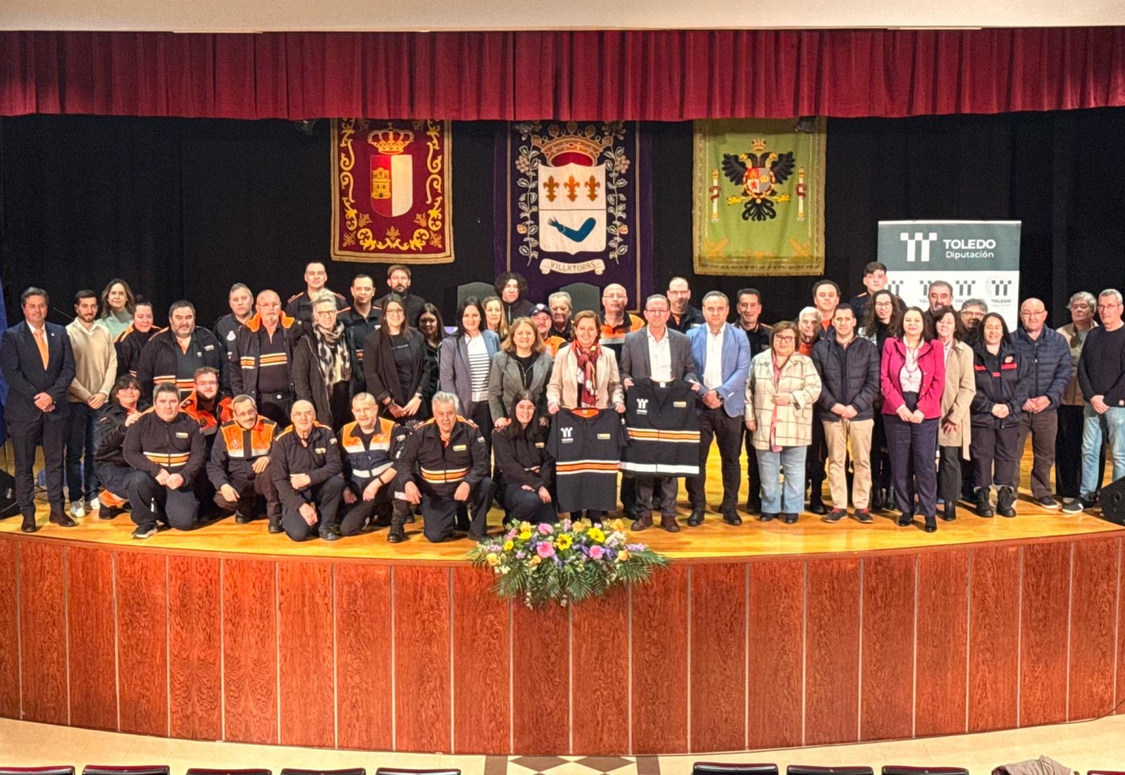 Cedillo entrega material a las agrupaciones de Protección Civil