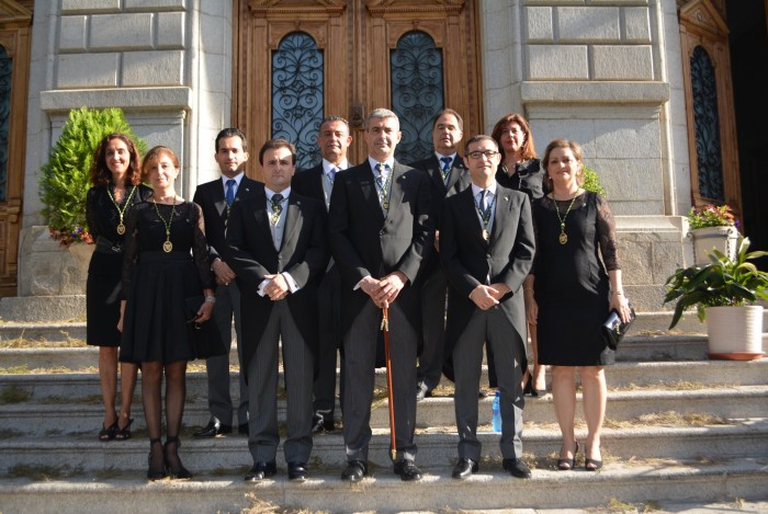 Miembros del equipo de gobierno que han participado en la procesión del Corpus Christi de Toledo