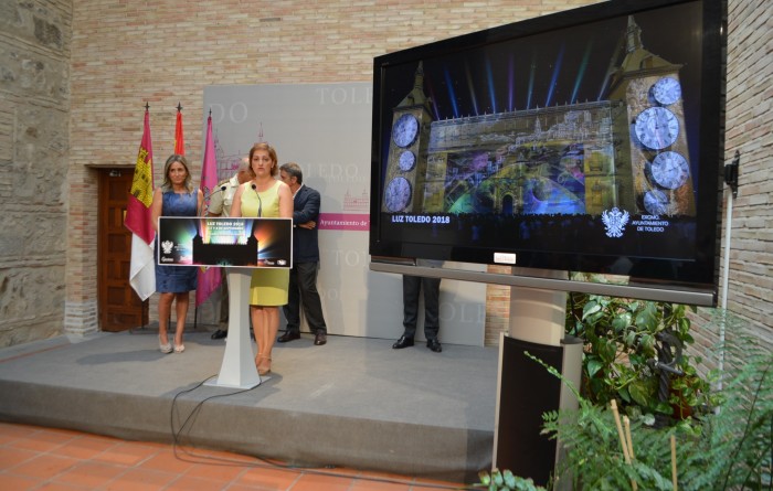 La vicepresidenta durante la presentación de Luz Toledo