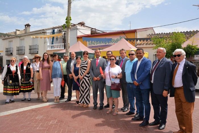 Imagen de Autoridades asistentes al III Encuentro comarcal de igualdad Sierra de San Vicente